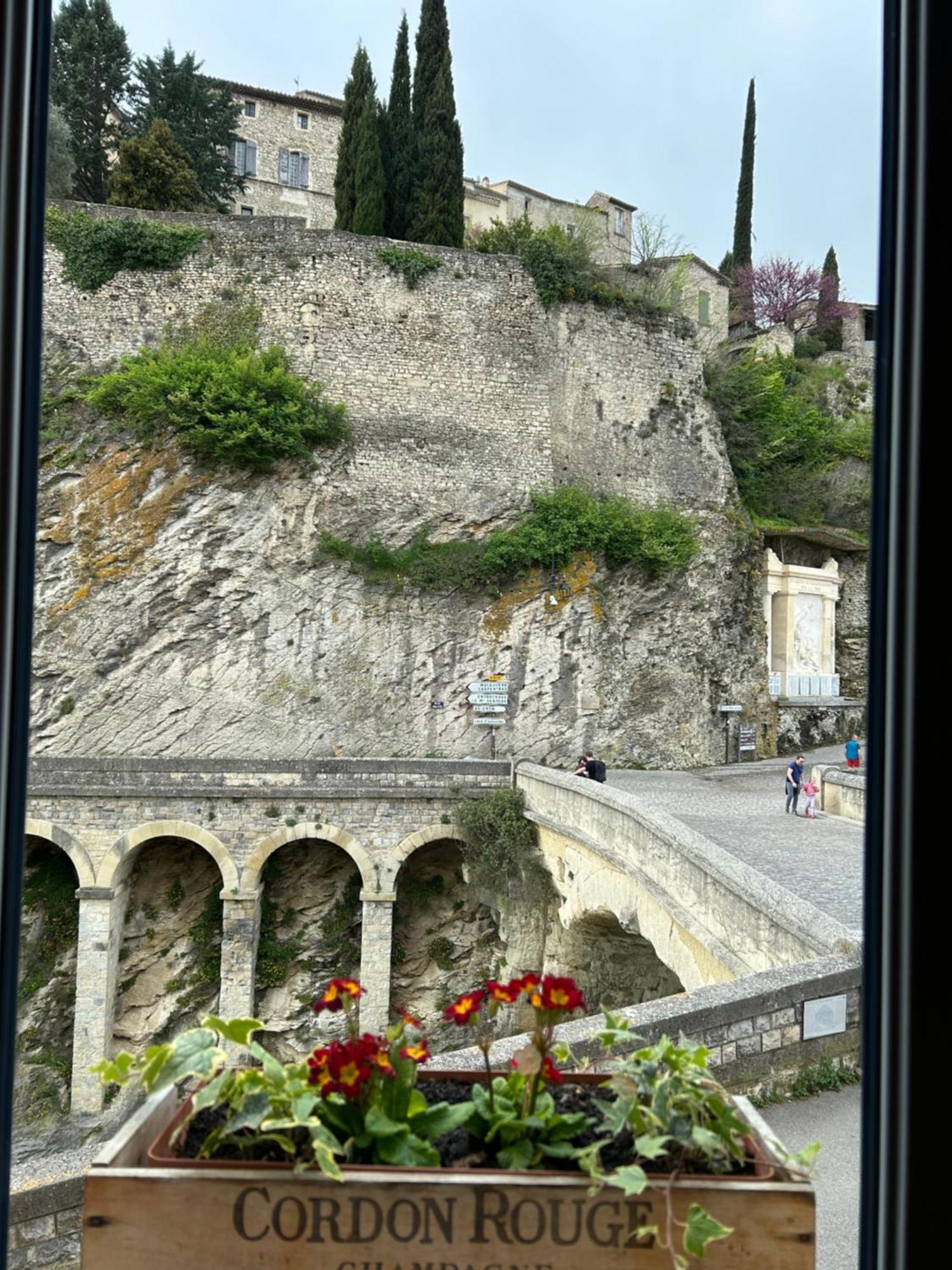 La Maison Du Pont Romain Vaison-la-Romaine Kültér fotó